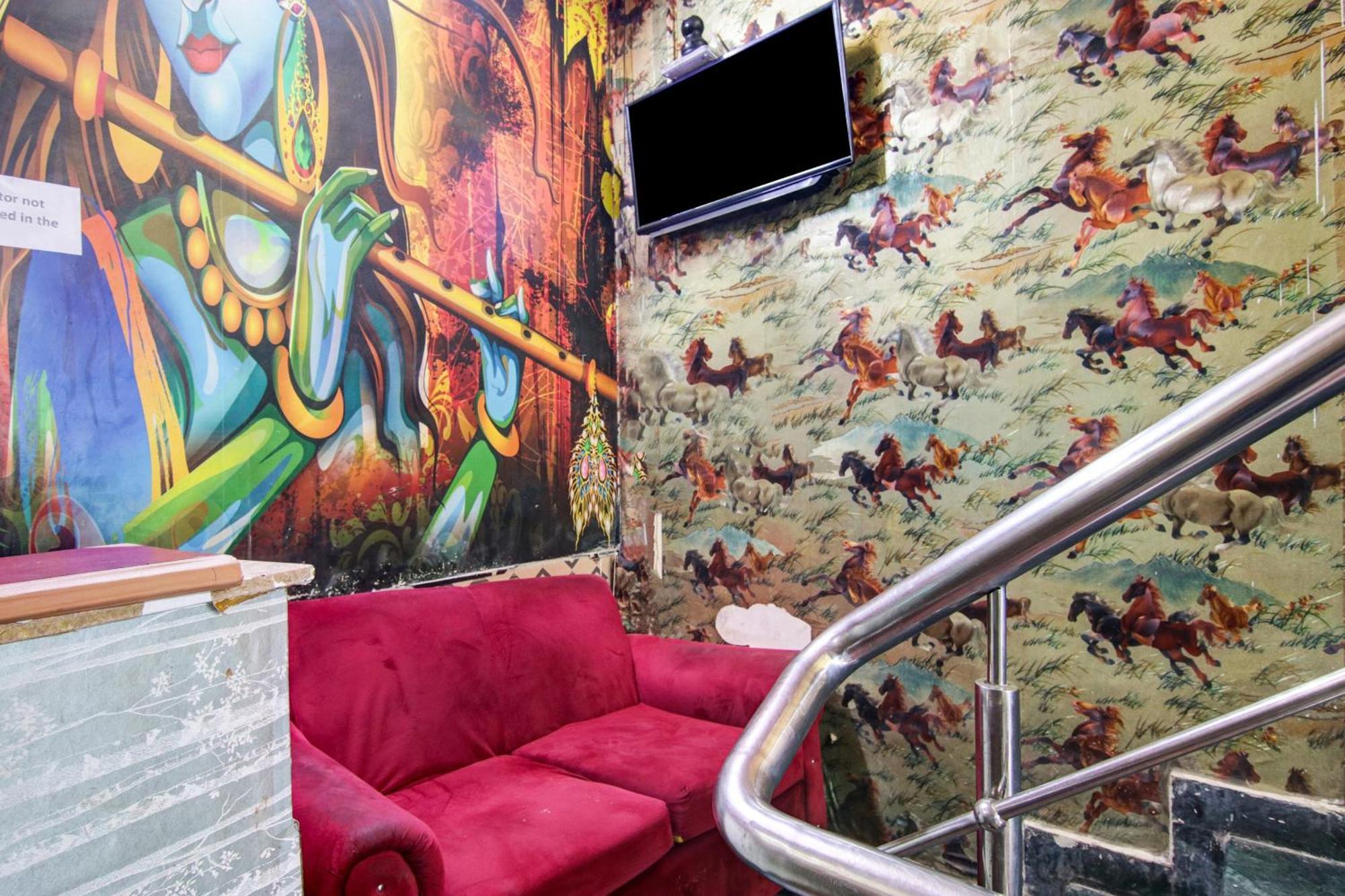 Hotel Yash House Ню Делхи Екстериор снимка